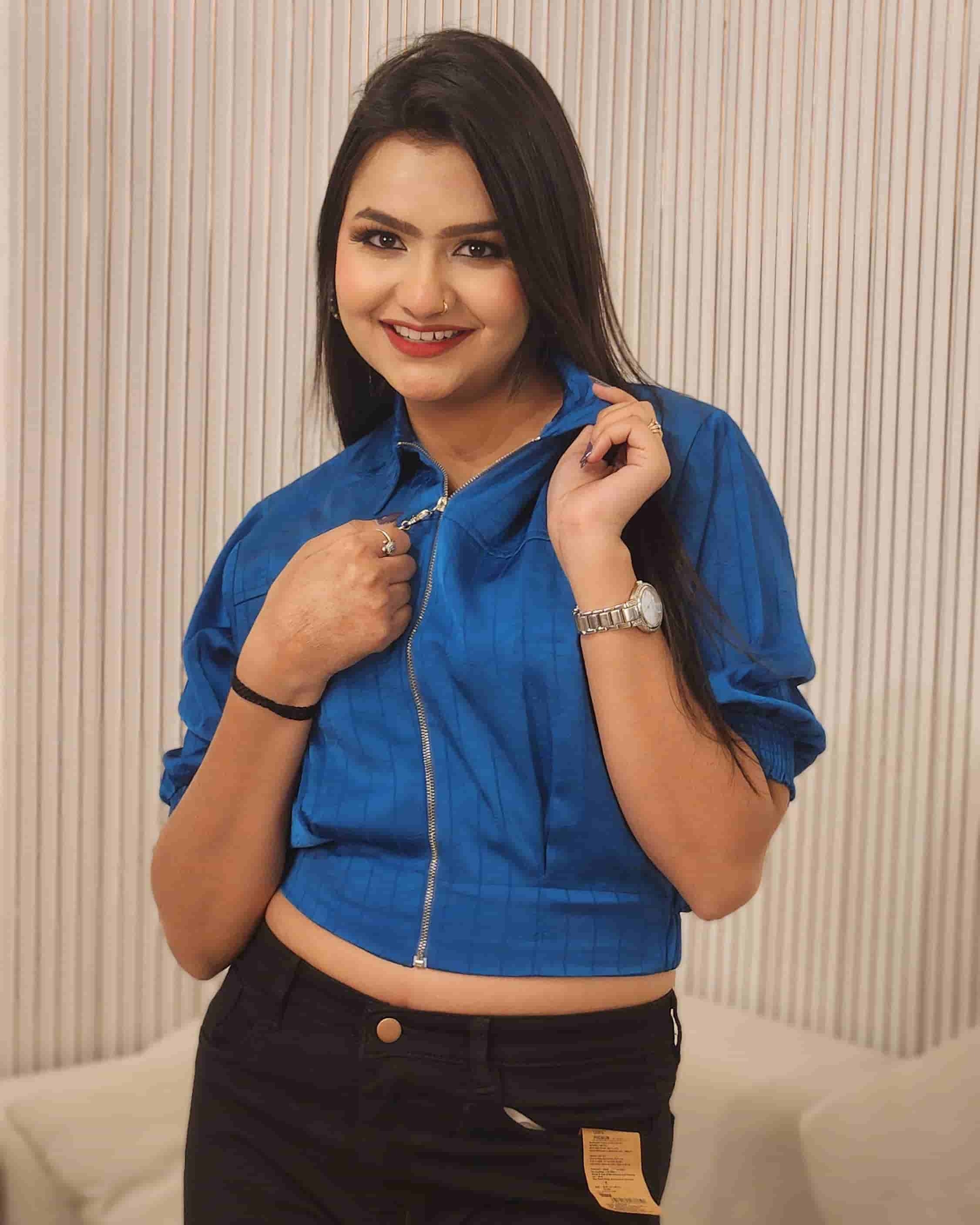 Zip Crop Top