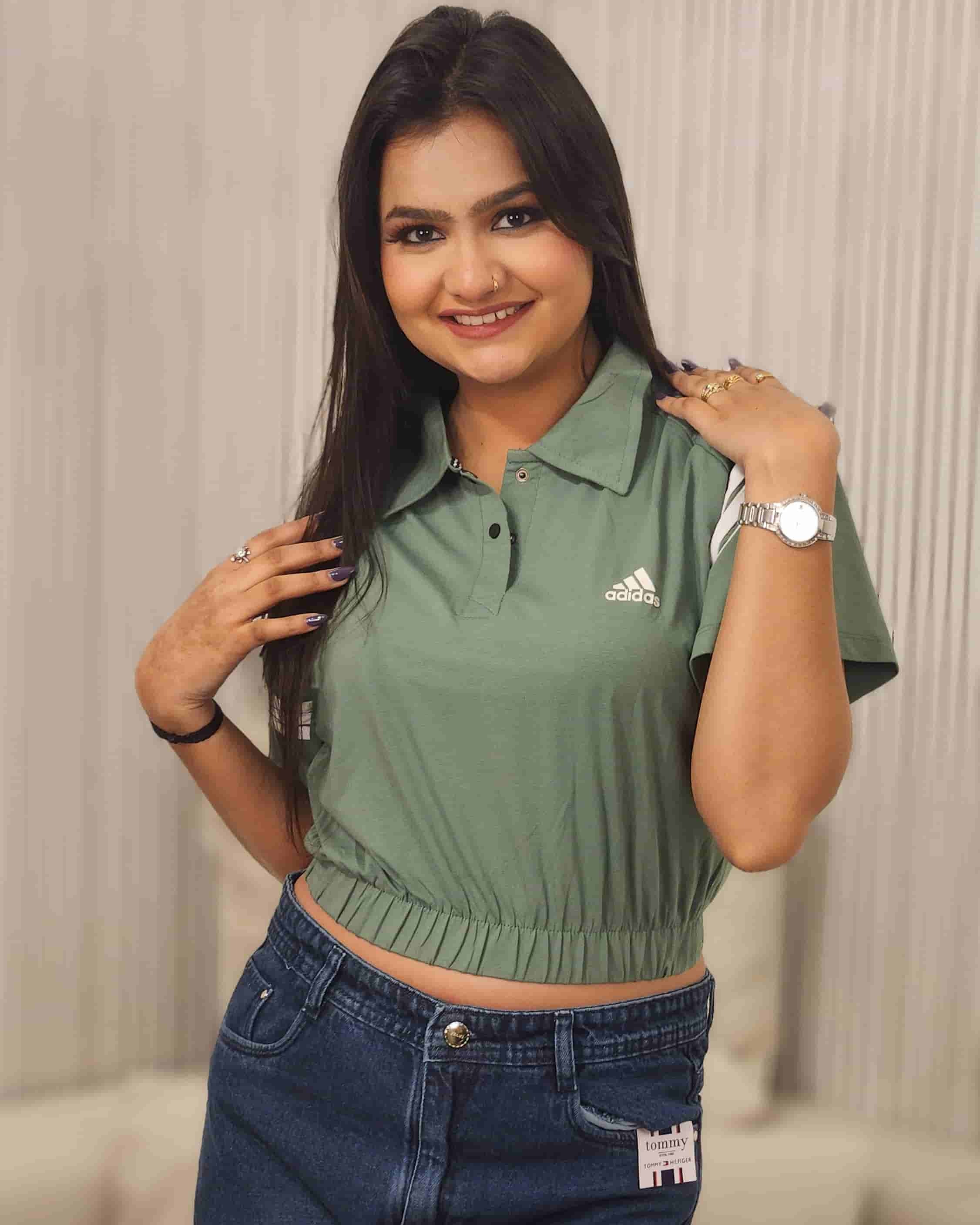 Collar Crop Top