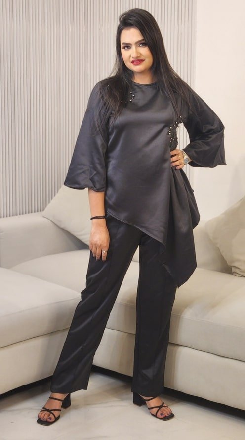 Women Appliqued Grip Co-Ord Set ( Top & Trousers )