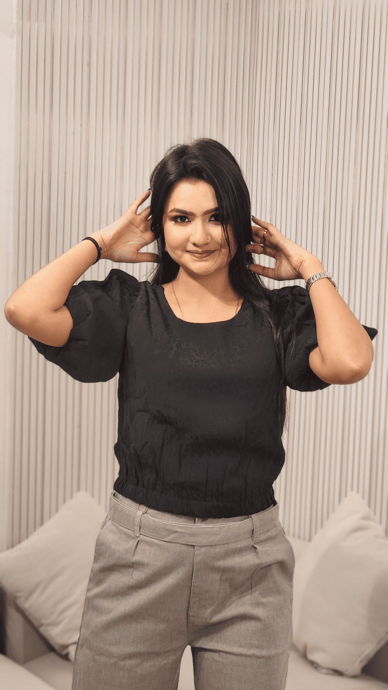 Women Solid Round Neck Crop Top