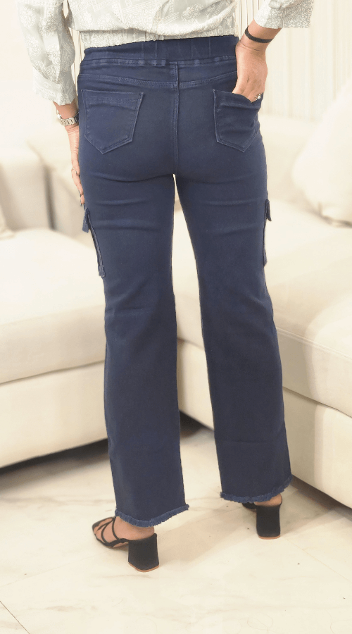 Women Straight Fit Stretchable Cargo Jeans