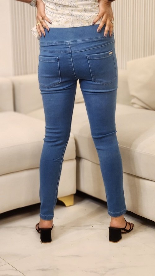 Women Skinny High Rise Jeans