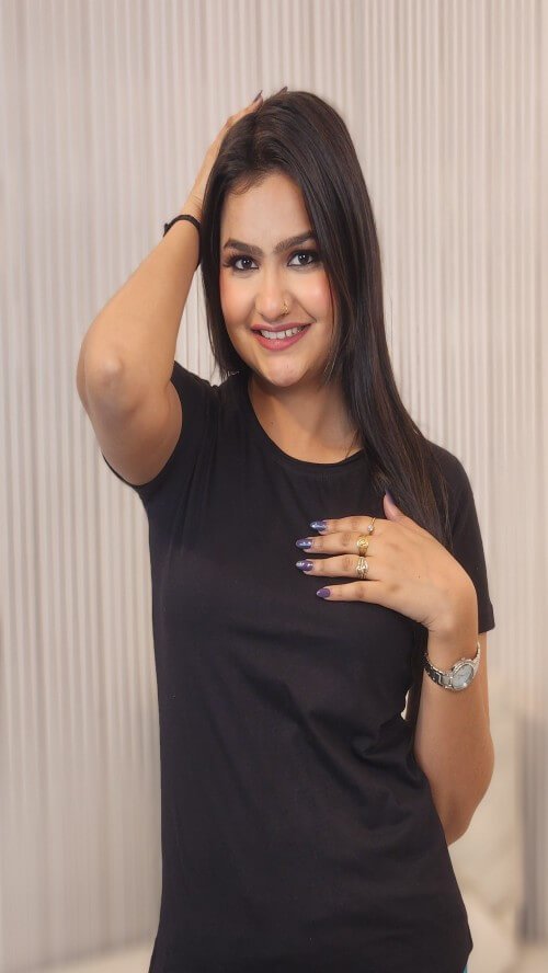 Women Plain Black Dry Fit T-shirt And Cargo Track Set