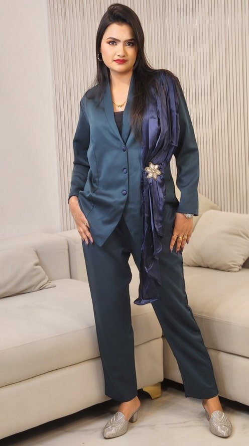 Designer Single-Breasted Blazers and Pants Co-Ord Set