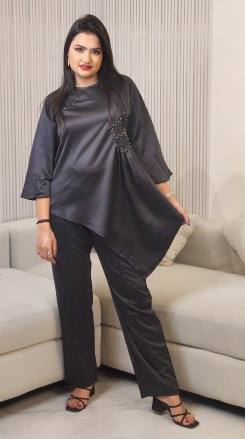 Women Appliqued Grip Co-Ord Set ( Top & Trousers )