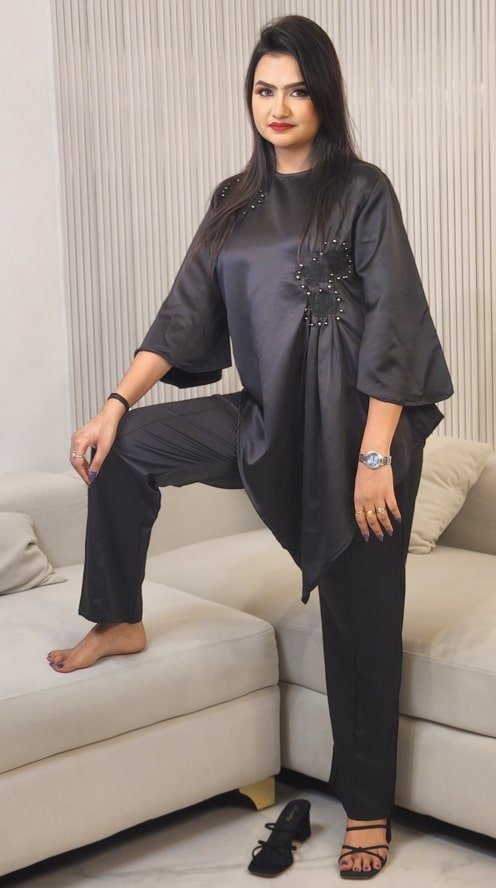 Women Appliqued Grip Co-Ord Set ( Top & Trousers )