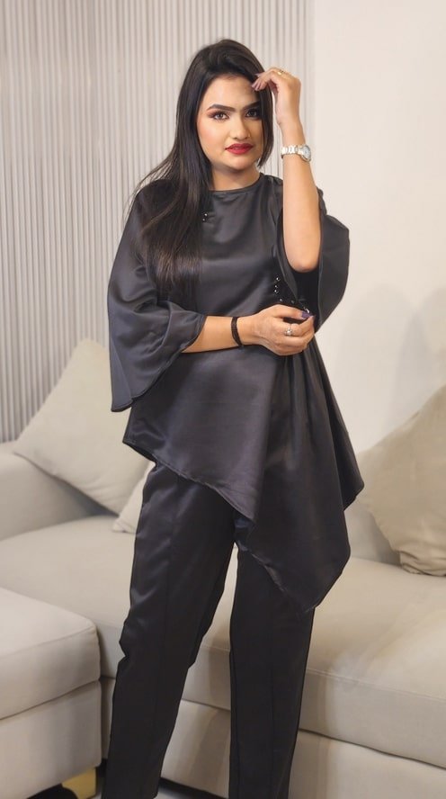 Women Appliqued Grip Co-Ord Set ( Top & Trousers )