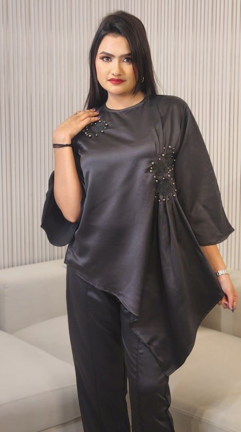 Women Appliqued Grip Co-Ord Set ( Top & Trousers )