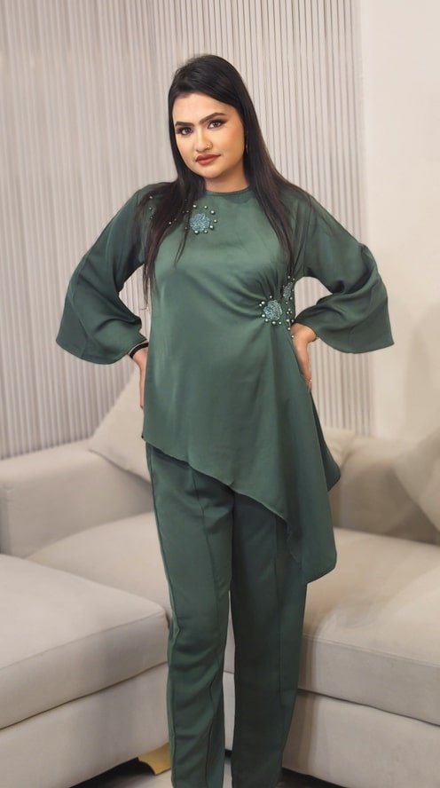 Women Appliqued Grip Co-Ord Set ( Top & Trousers )