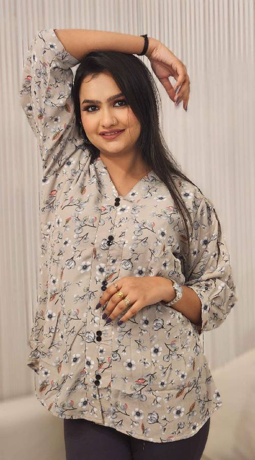 Women Printed Floral spread collar Kurtis