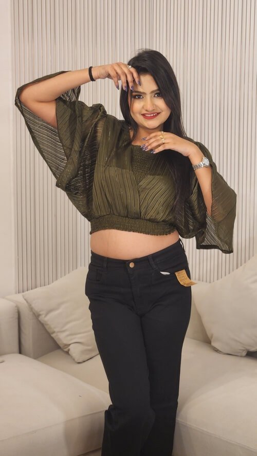 Women Solid V-Neck Georgette Shrug Style with Smocked inner Crop Top