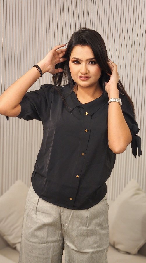 Black ,Green solid Opaque Casual Shirt