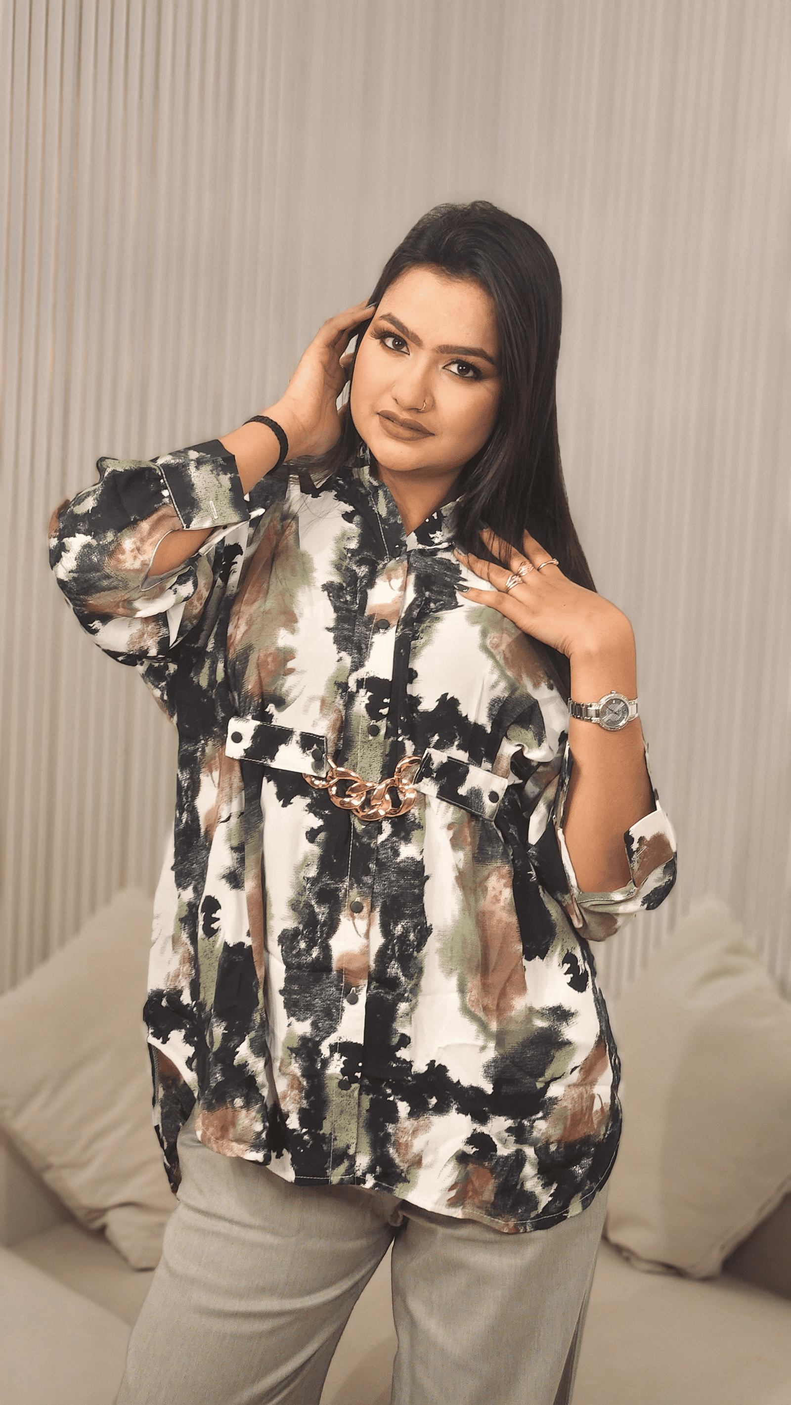 Long Cuffed Sleeves Shirt