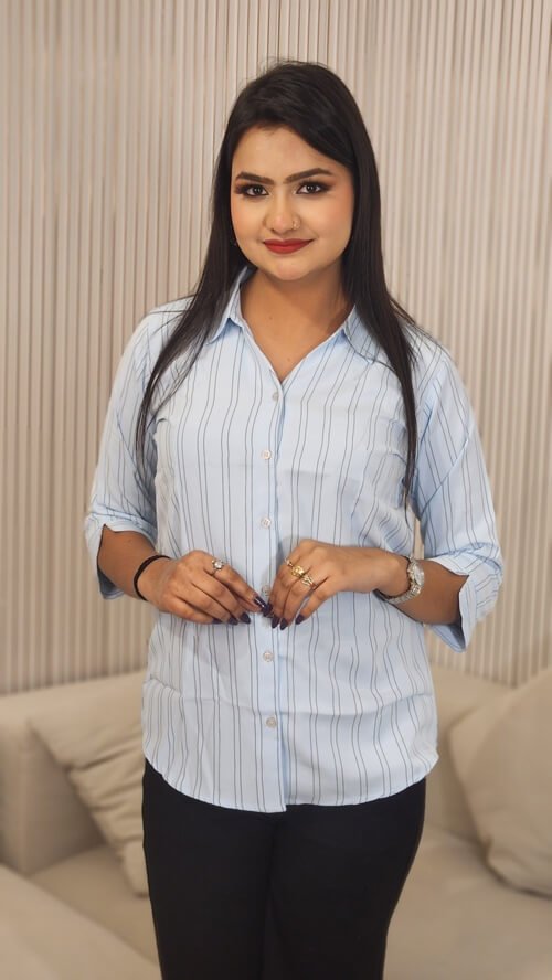 Women Slim Fit vertical Striped Cotton Casual Shirt