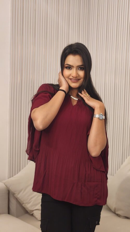 Women’s Top Pleated Off