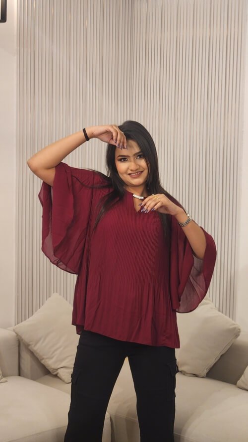 Women’s Top Pleated Off
