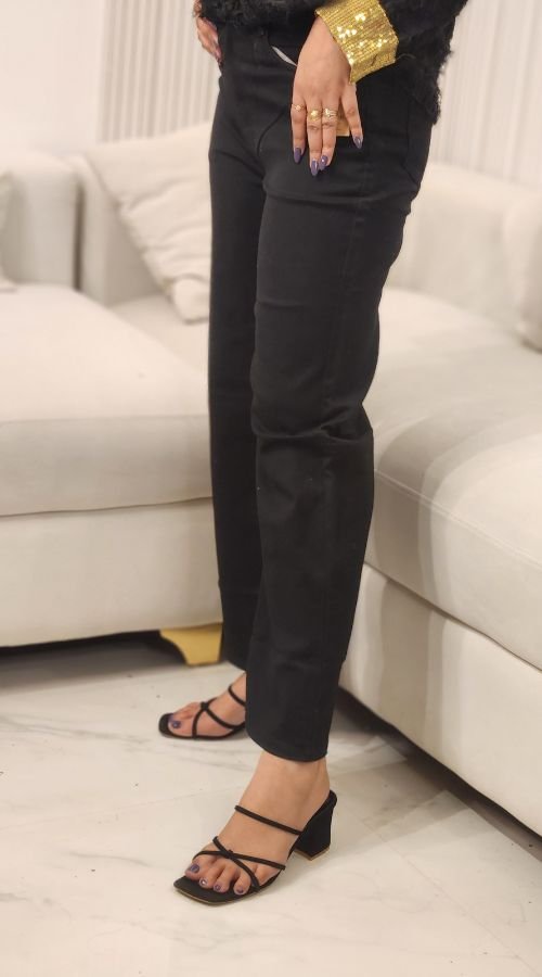 Women Straight Fit Jeans