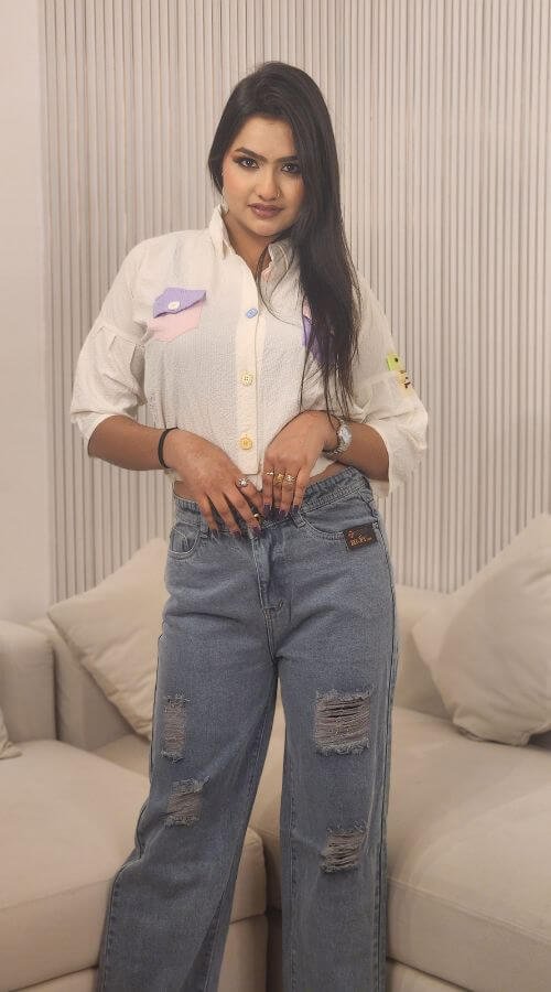 Women Regular High Rise Mildly Distressed Stretchable Jeans