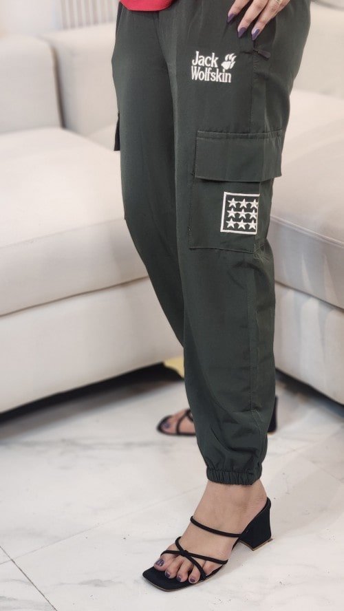 Women Stranger Things Lower Suit Set and T-shirt