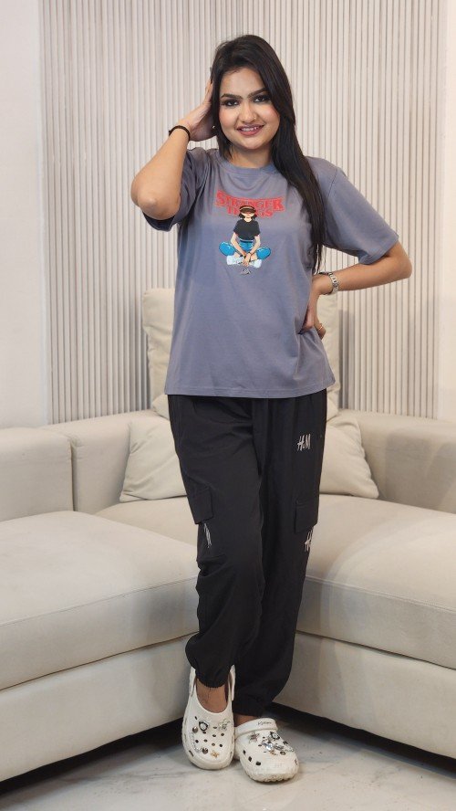 Women Stranger Things Lower Suit Set and T-shirt